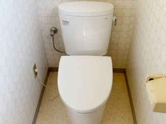 トイレリフォーム 便器の中も外もお掃除しやすいトイレ