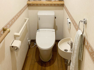 トイレリフォーム 安価＆短時間で取り換えて修繕したトイレ