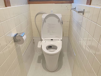 トイレリフォーム 和式から洋式へ、快適に使えるトイレ空間