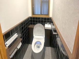 トイレリフォーム 収納が増えてすっきり！居心地の良いトイレ